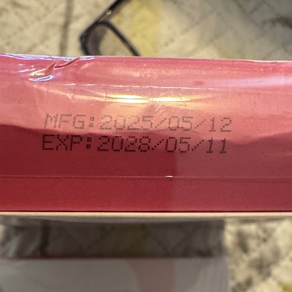 Wellnature Glass Skin Masks 4 masks per pack - Picture 9 of 9